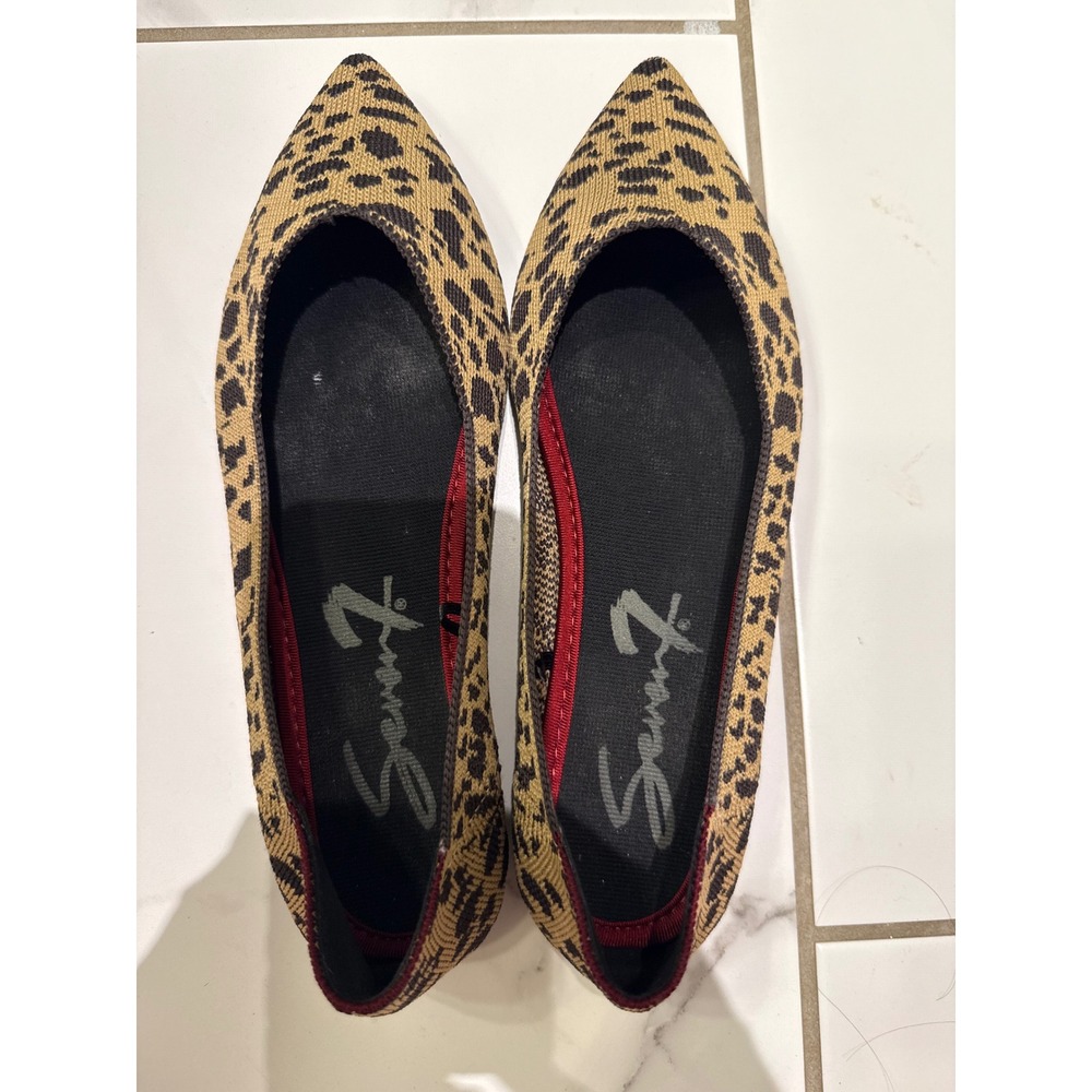 Seven7 Womens Leopard Print Knit Pointed‎ Toe Flats Tan Black Burgundy Trim - Picture 3 of 10